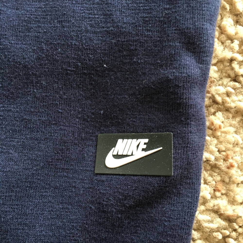 Skinny medium Nike joggers unisex